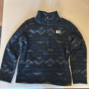 The North Face Men's Black and Blue Sweater